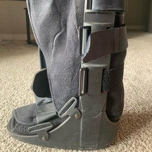 BREG walking boot